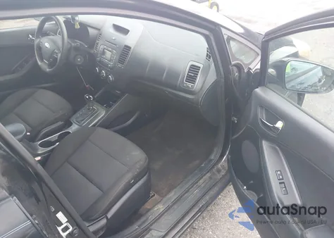 2016 Kia Forte Lx z USA, uszkodzony, nr VIN KNAFK4A61G5621272